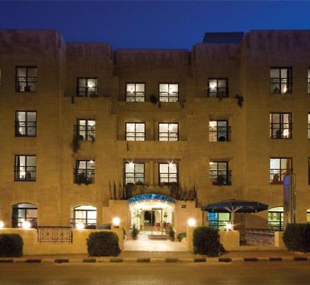 Delmon Suites Amman Extérieur photo