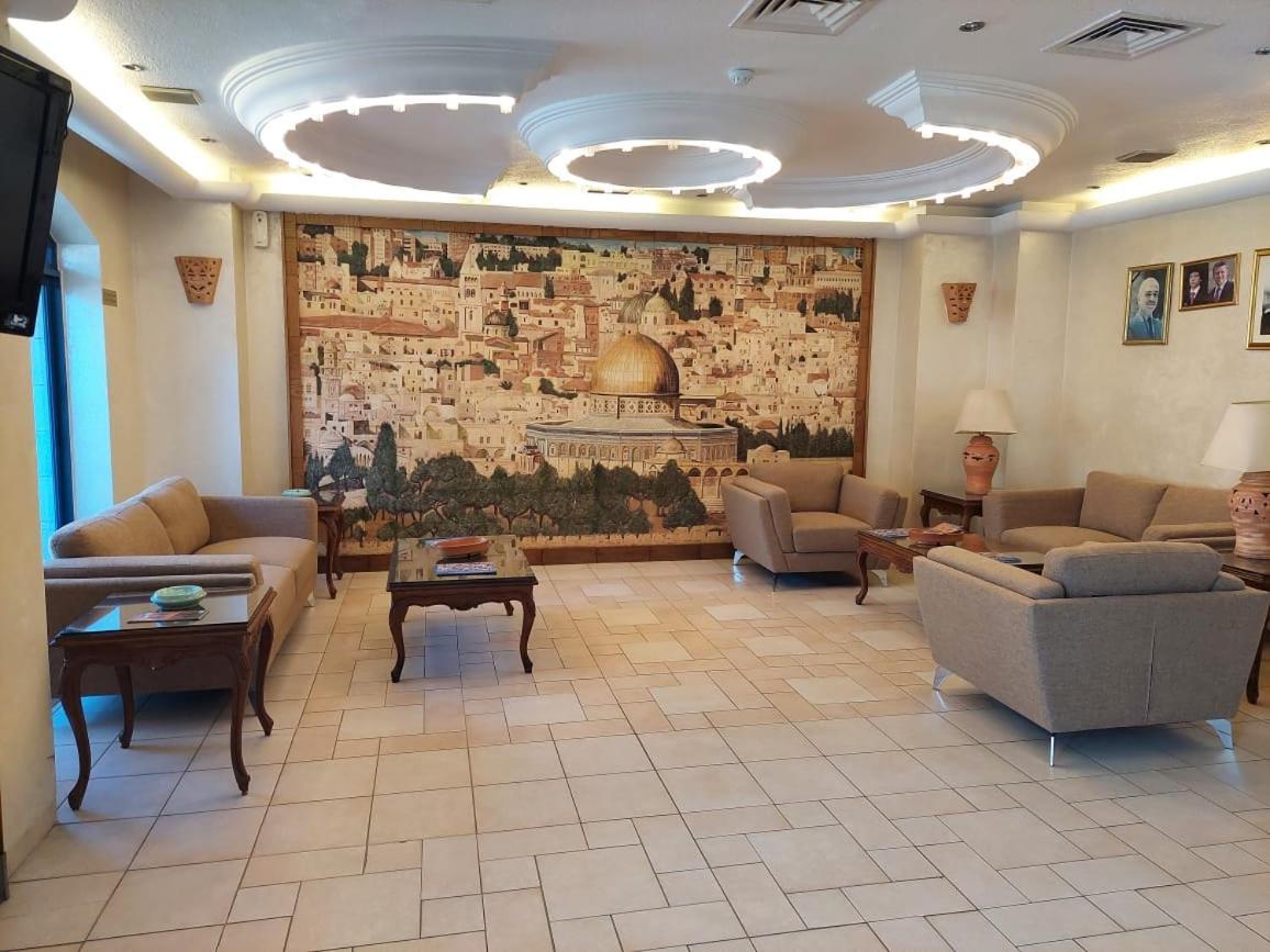 Delmon Suites Amman Extérieur photo