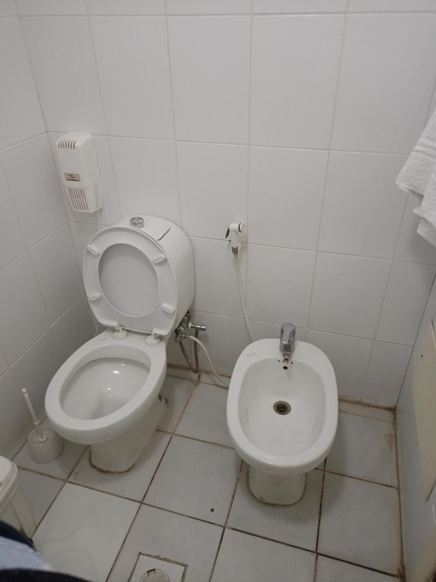 Delmon Suites Amman Extérieur photo