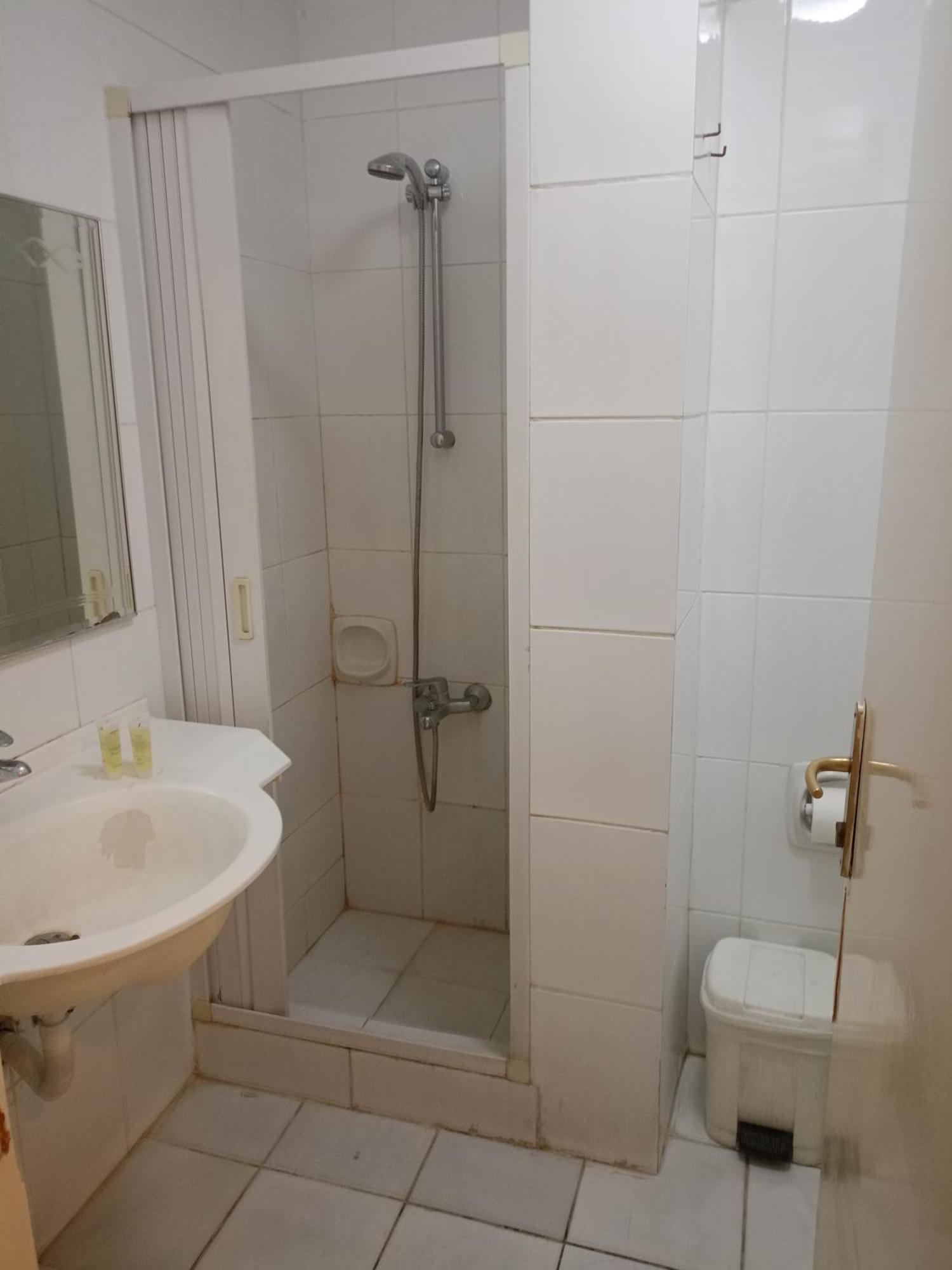 Delmon Suites Amman Extérieur photo